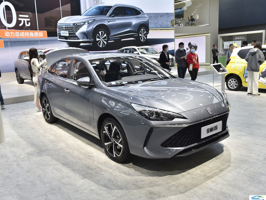 ROEWE 2023-2024 콤팩트 가솔린 세단 수동 운전석 조정 및 저렴한 가격