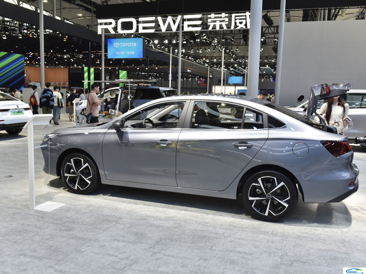 ROEWE 2023-2024 콤팩트 가솔린 세단 수동 운전석 조정 및 저렴한 가격