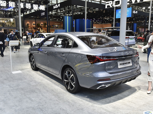 ROEWE 2023-2024 콤팩트 가솔린 세단 수동 운전석 조정 및 저렴한 가격