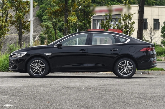 최고 속도는 185km/h BYD 킨 플러스 Dm-2024 Dm-I 글로리 버전 55Km Beyond 세단 PHEV