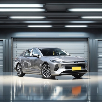 2024 Faw Besturn Bestune B70 전면 디스크 후면 디스크 해치백 소매 승용차