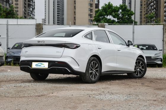 그린 에너지 PHEV 세단 Byd 06Dm-I-2024 모델 5석 수용량과 120km 범위