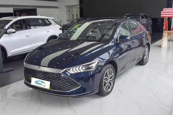 강력한 BYD의 Qin Plus Dm-2024 Dm-I 명예 버전 PHEV 세단 하이브리드 기술