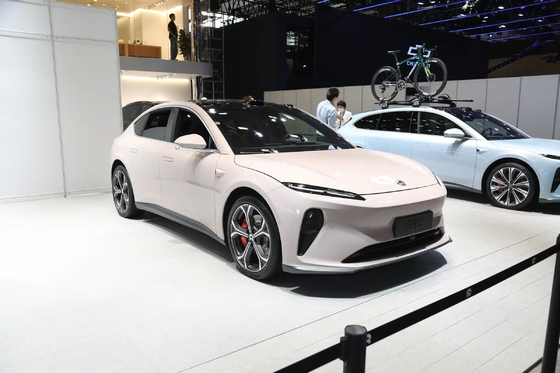 100Kwh 4도어 스윙 도어 Nio Et5-2024 승용차 5석 전기차