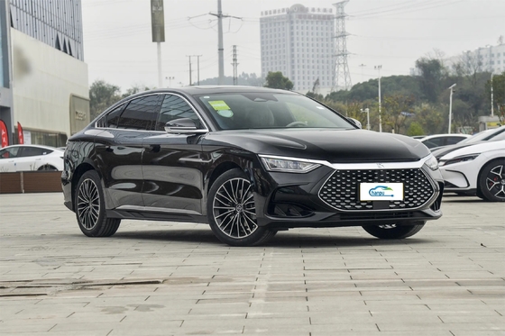 DM-2024 DM-I 명예 버전 121Km PHEV BYD의 중장량 차량에 대한 충전 세단