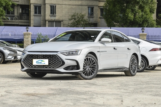 DM-2024 DM-I 명예 버전 121Km PHEV BYD의 중장량 차량에 대한 충전 세단