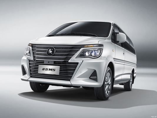 2023 동펜 포팅 린지 5석 중형 MPV 가솔린 자동차 어두운 실내 색상