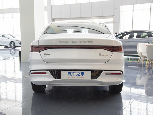 2024 BYD 퀸 플러스 EV와 DM-i 하이브리드 세단으로 운전 경험을 혁신하세요